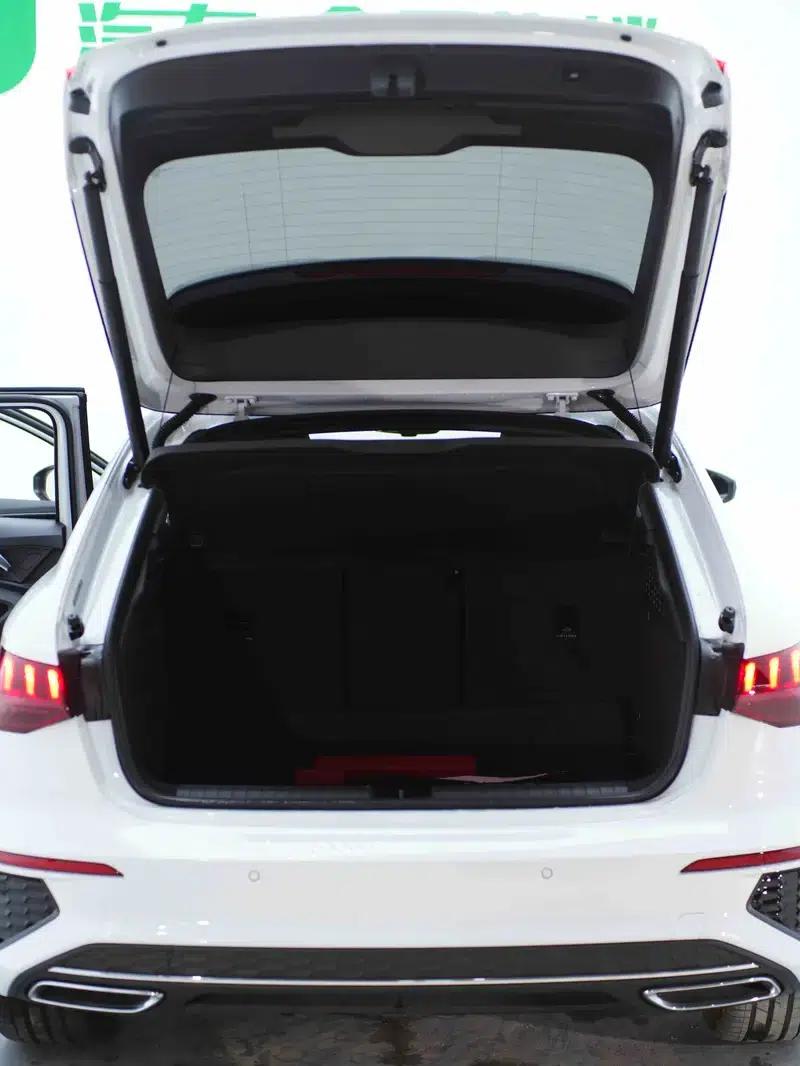 Audi A3 2023 Sportback 35 TFSI Fashion Sport — миниатюра 28