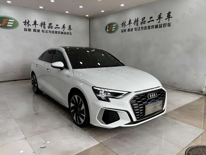 2024 Audi A3 A3L Limousine 35 TFSI Fashion Sport — миниатюра 3