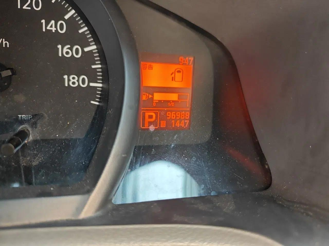 Nissan NV200 2018 1.6L CVT Luxury Model — миниатюра 12