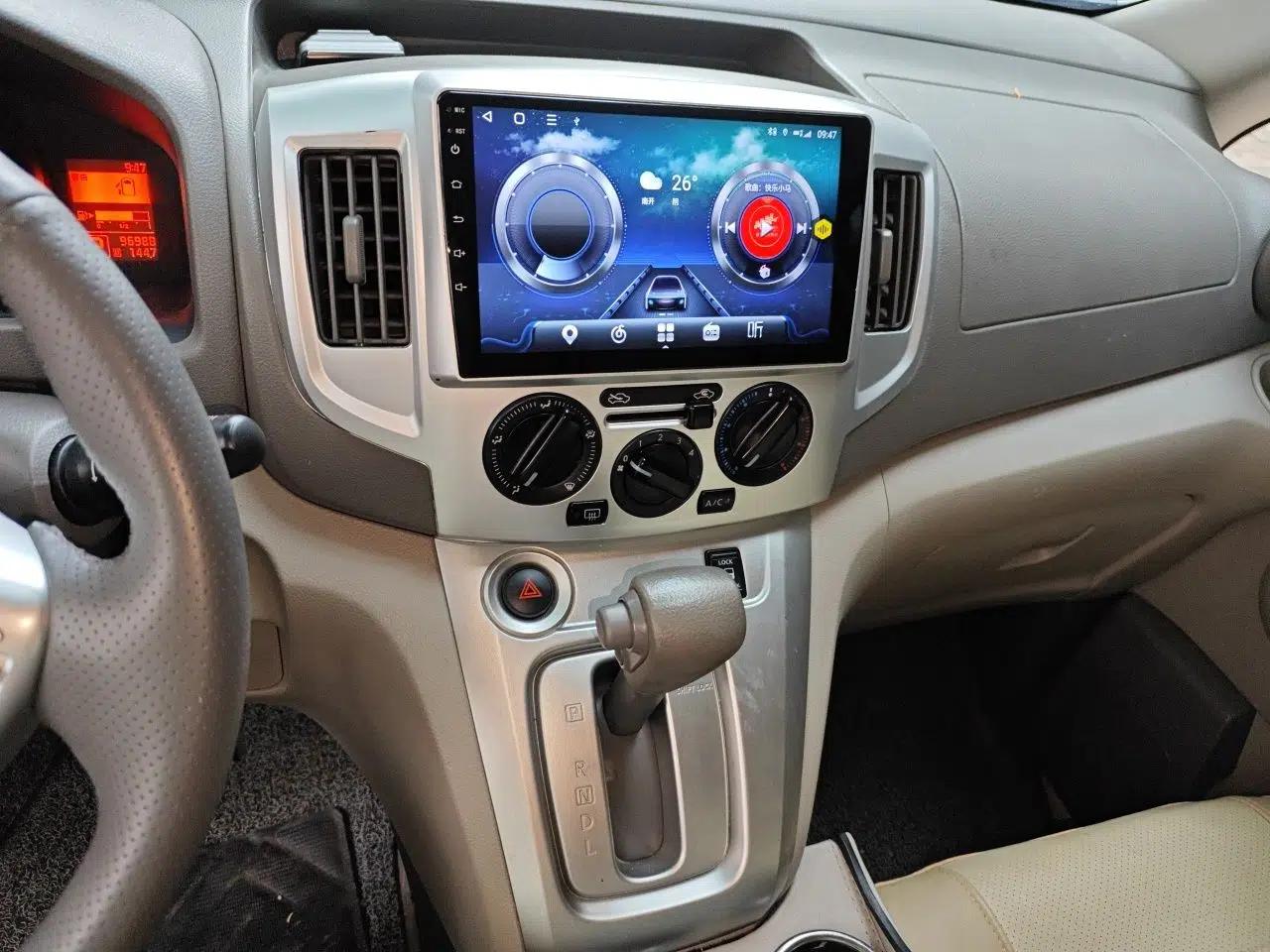 Nissan NV200 2018 1.6L CVT Luxury Model — миниатюра 13