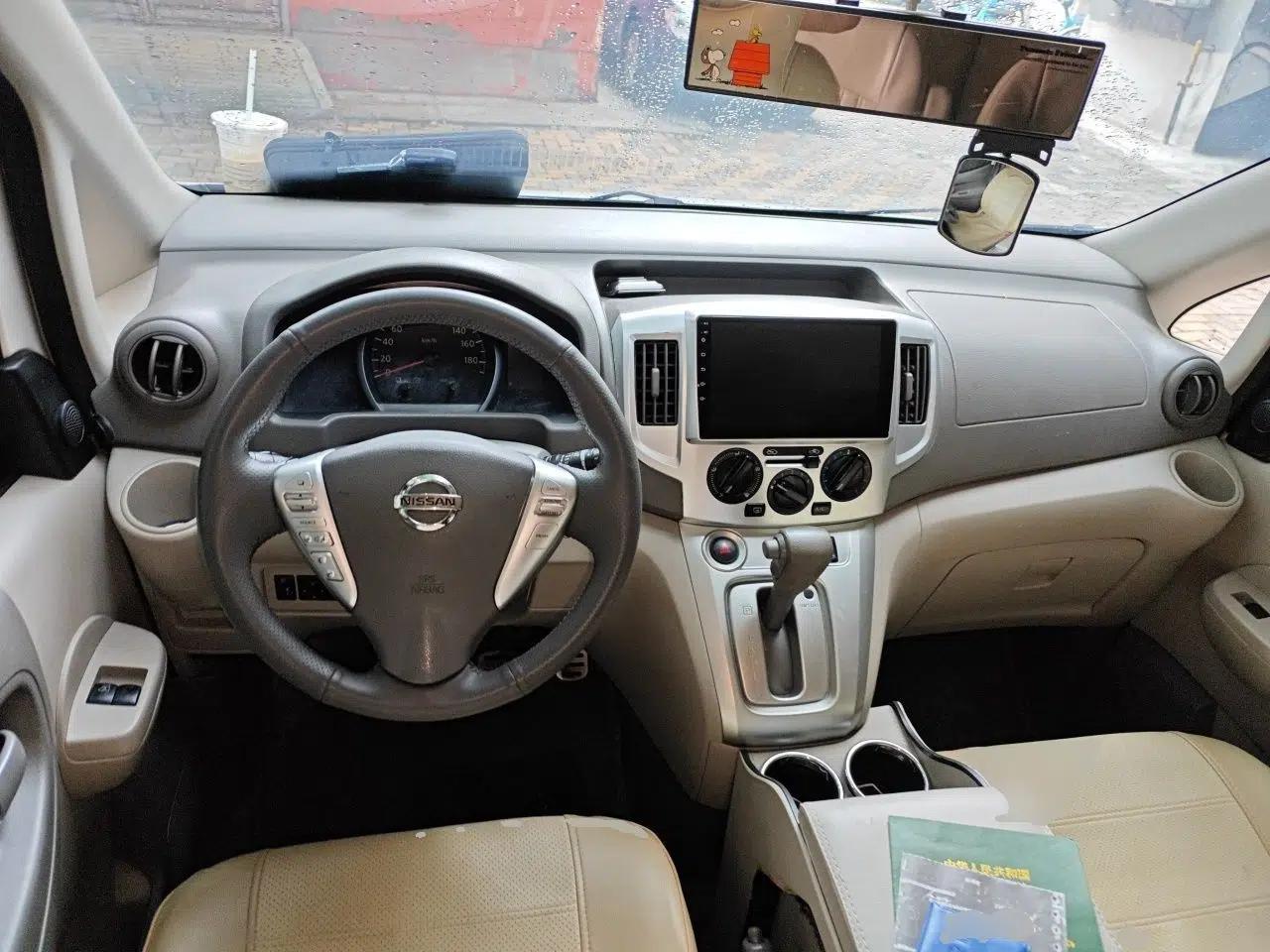 Nissan NV200 2018 1.6L CVT Luxury Model — миниатюра 9