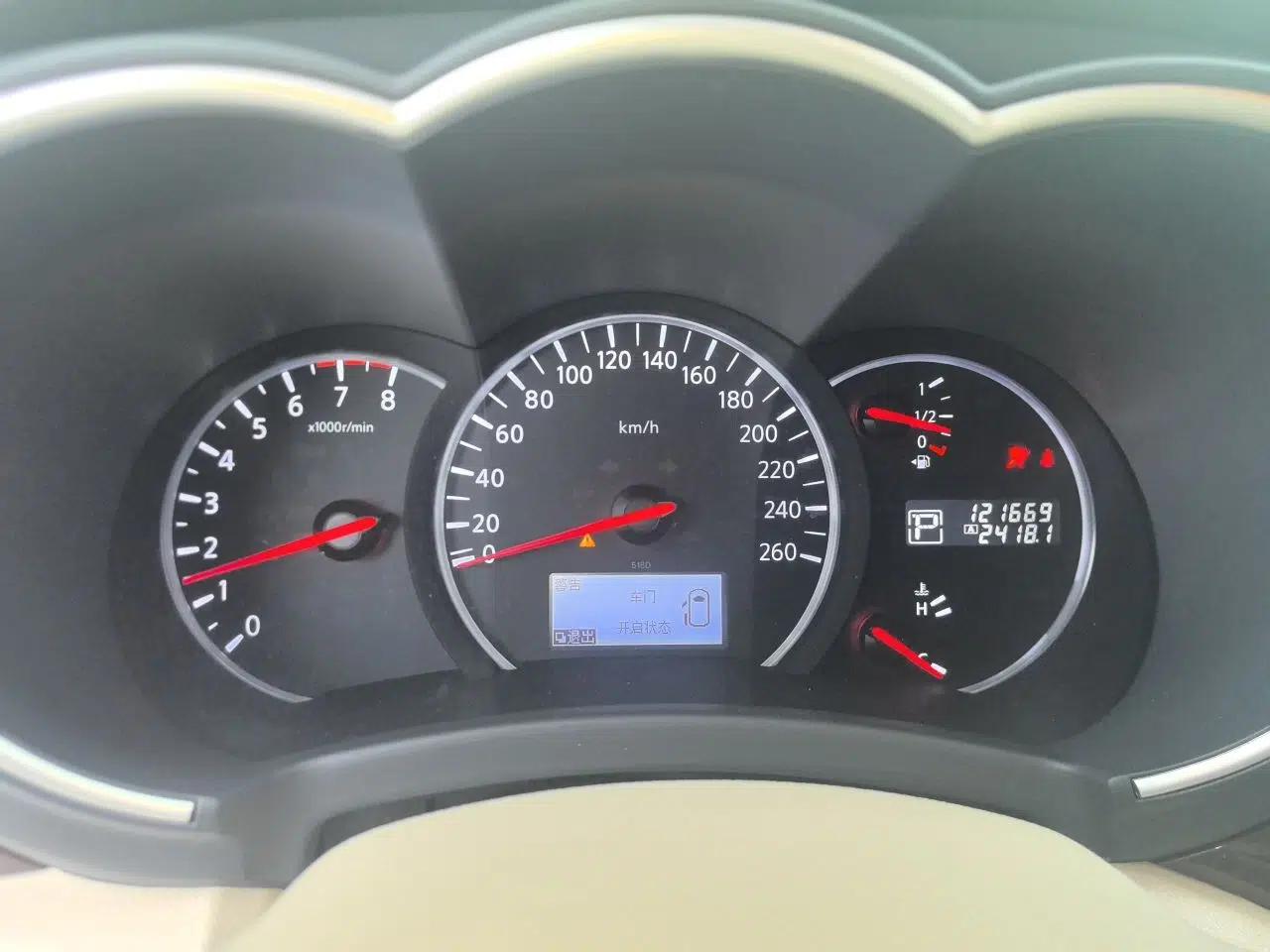 Nissan Quest 2015 3.5L SL — миниатюра 11