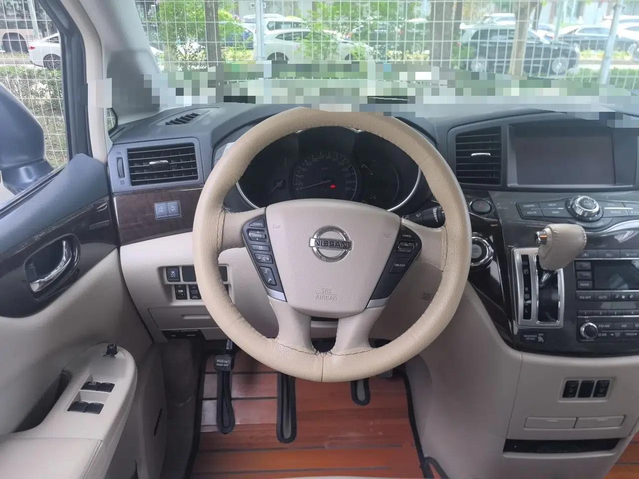 Nissan Quest 2015 3.5L SL — миниатюра 10