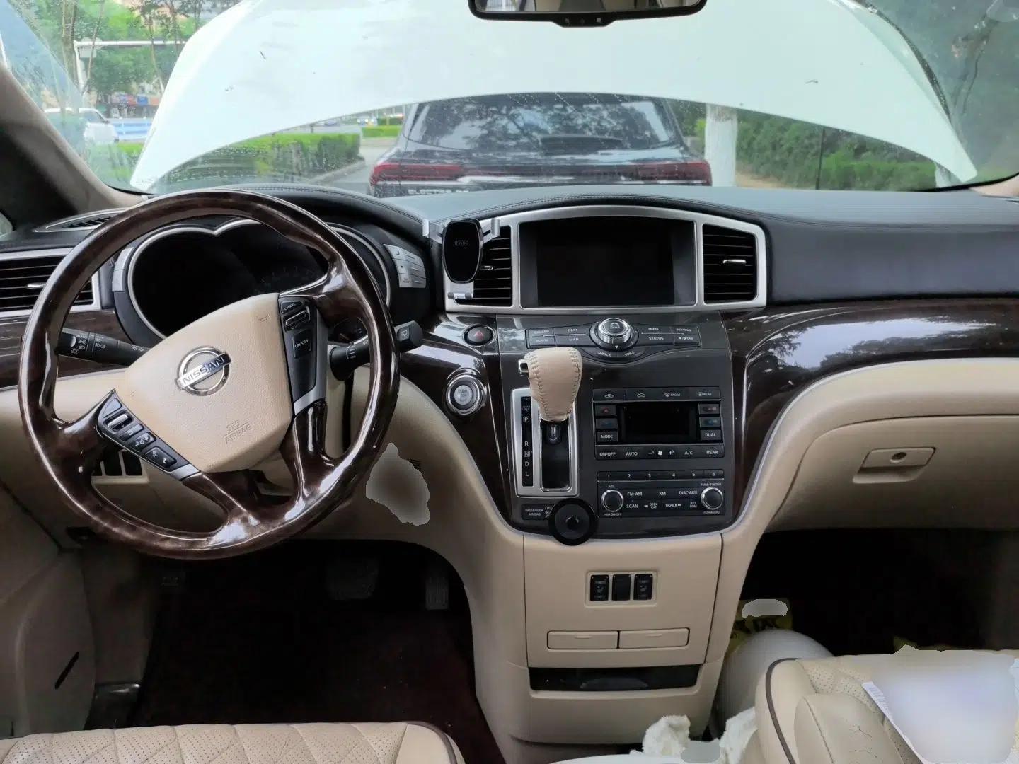 Nissan Quest 2015 3.5L SL — миниатюра 9