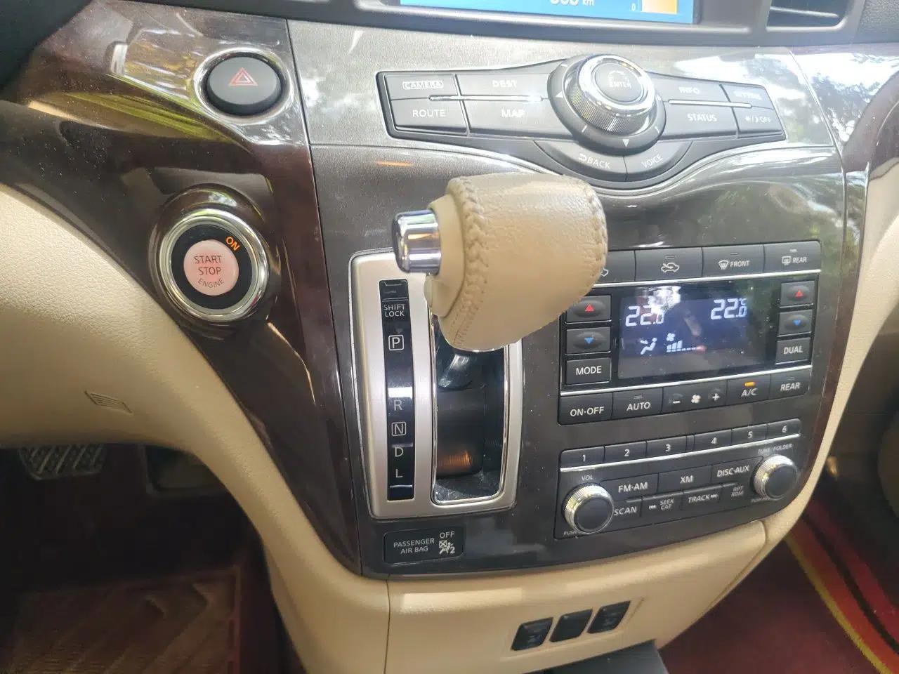 Nissan Quest 2015 3.5L SL — миниатюра 14