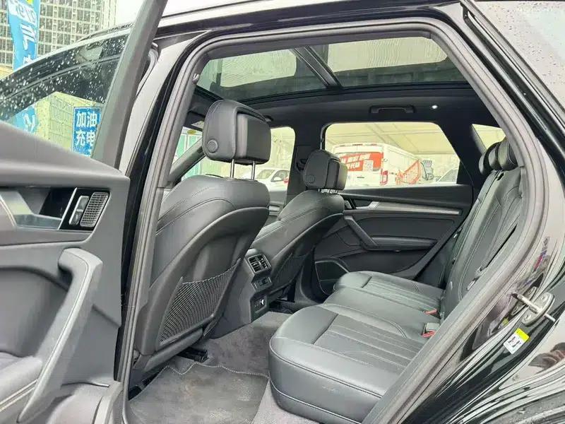 Audi Q5L 2025 quattro 45th Anniversary Edition 45TFSI Luxury Dynamic — миниатюра 10