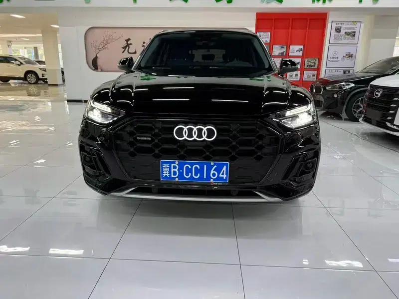 Audi Q5L 2022 40T RS Sport Package — миниатюра 2