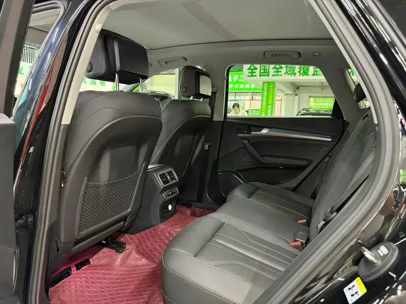 Audi Q5L 2022 40T RS Sport Package — миниатюра 9