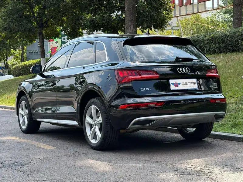 Audi Q5L 2019 2.0T Automatic AWD 5-seater Factory Custom Edition — миниатюра 4