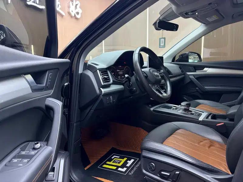 Audi Q5L 2020 40 TFSI Luxury Fashion Edition — миниатюра 8