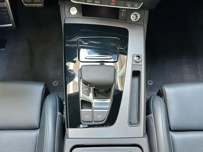 Audi Q5L 2025 quattro 45th Anniversary Edition 40TFSI Luxury Dynamic — миниатюра 13