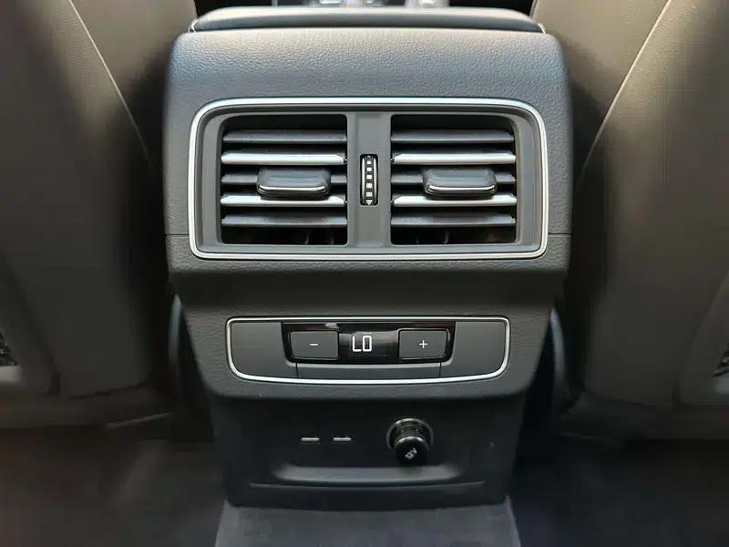 Audi Q5L 2025 quattro 45th Anniversary Edition 40TFSI Luxury Dynamic — миниатюра 7
