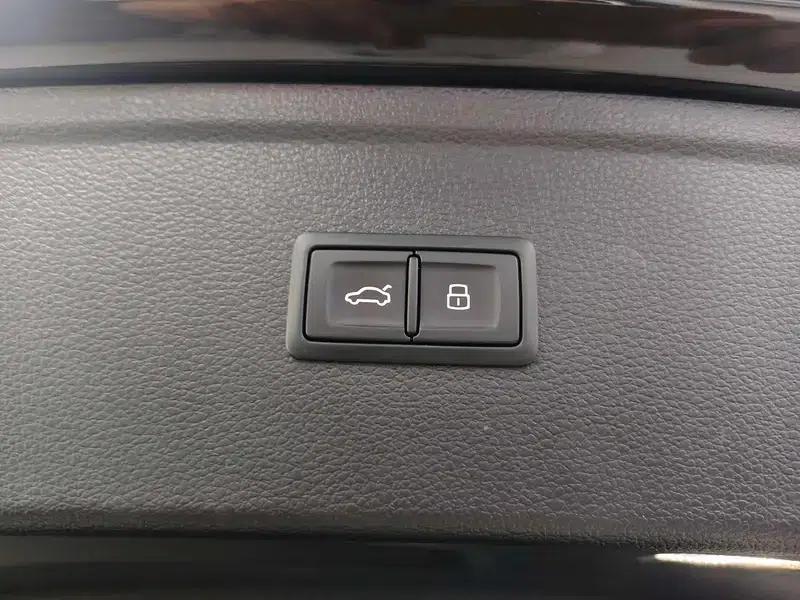Audi Q5L 2023 40T Luxury Dynamic — миниатюра 10