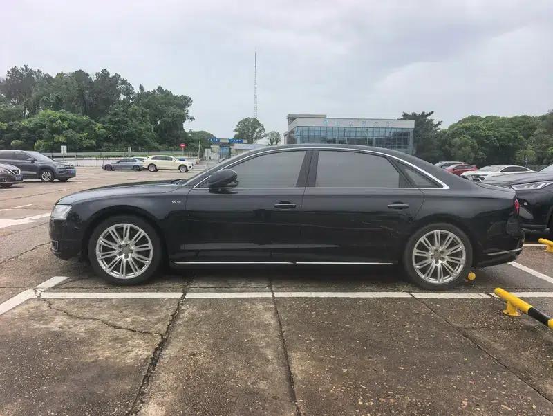 2014 Audi A8 A8L 6.3 FSI W12 quattro Flagship Model — миниатюра 3