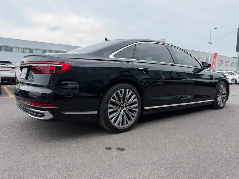 2025 Audi A8 A8L 50 TFSI quattro Premium Edition — миниатюра 6