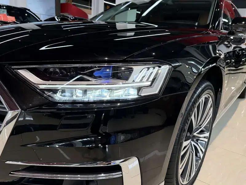 2021 Audi A8 A8L 60 TFSI quattro Premium — миниатюра 11