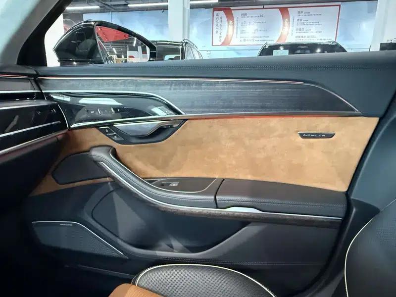 2021 Audi A8 A8L 60 TFSI quattro Premium — миниатюра 16