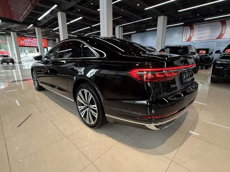 2021 Audi A8 A8L 60 TFSI quattro Premium — миниатюра 4