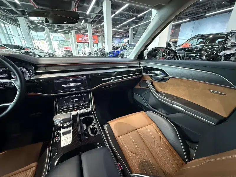 2021 Audi A8 A8L 60 TFSI quattro Premium — миниатюра 9