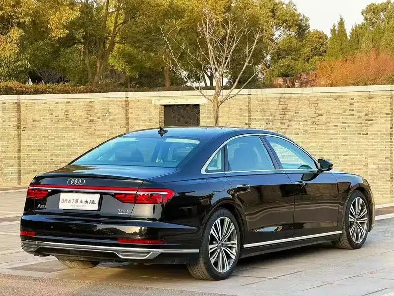 2019 Audi A8 A8L 55 TFSI quattro Luxury — миниатюра 6