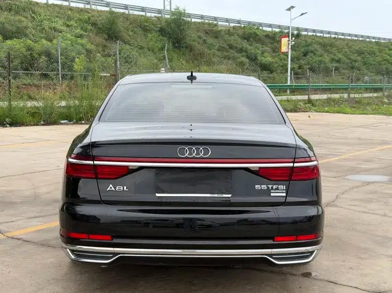 2021 Audi A8 A8L 50 TFSI quattro Comfort — миниатюра 5