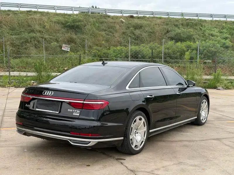 2021 Audi A8 A8L 50 TFSI quattro Comfort — миниатюра 6