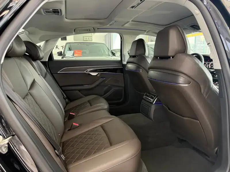 2021 Audi A8 A8L 50 TFSI quattro Comfort — миниатюра 17