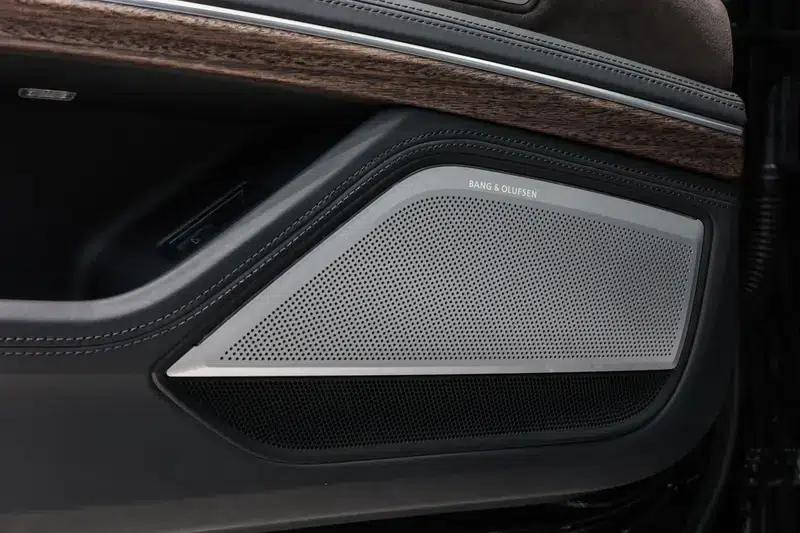 2021 Audi A8 A8L 55 TFSI quattro Premium — миниатюра 12