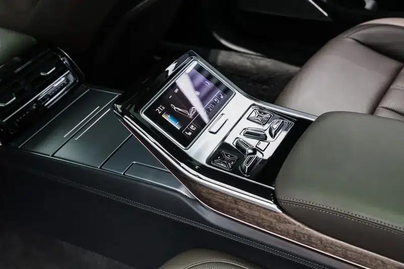 2021 Audi A8 A8L 55 TFSI quattro Premium — миниатюра 22