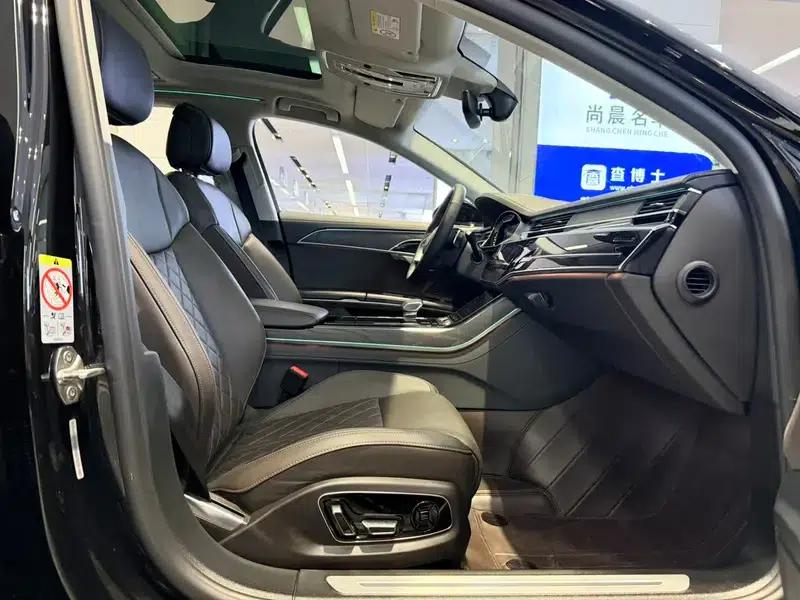 2023 Audi A8 A8L 50 TFSI quattro Premium Edition — миниатюра 17