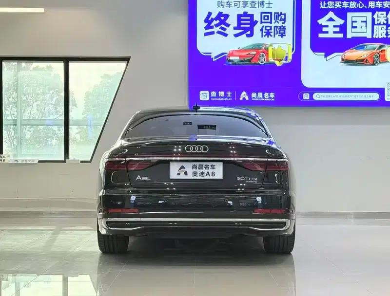 2023 Audi A8 A8L 50 TFSI quattro Premium Edition — миниатюра 5