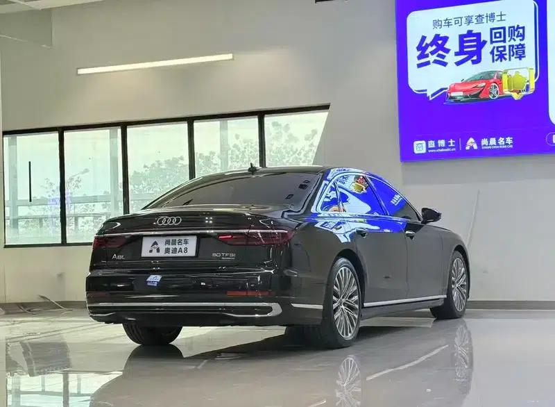 2023 Audi A8 A8L 50 TFSI quattro Premium Edition — миниатюра 9
