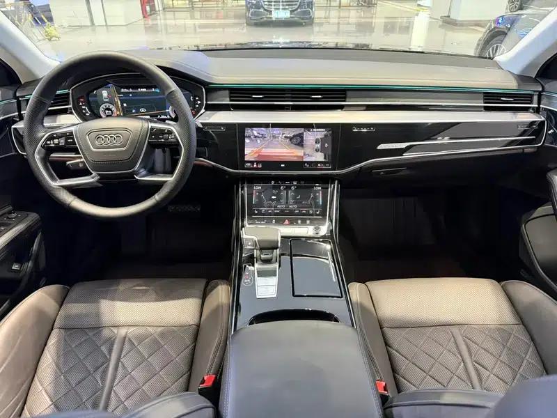 2023 Audi A8 A8L 50 TFSI quattro Premium Edition — миниатюра 10