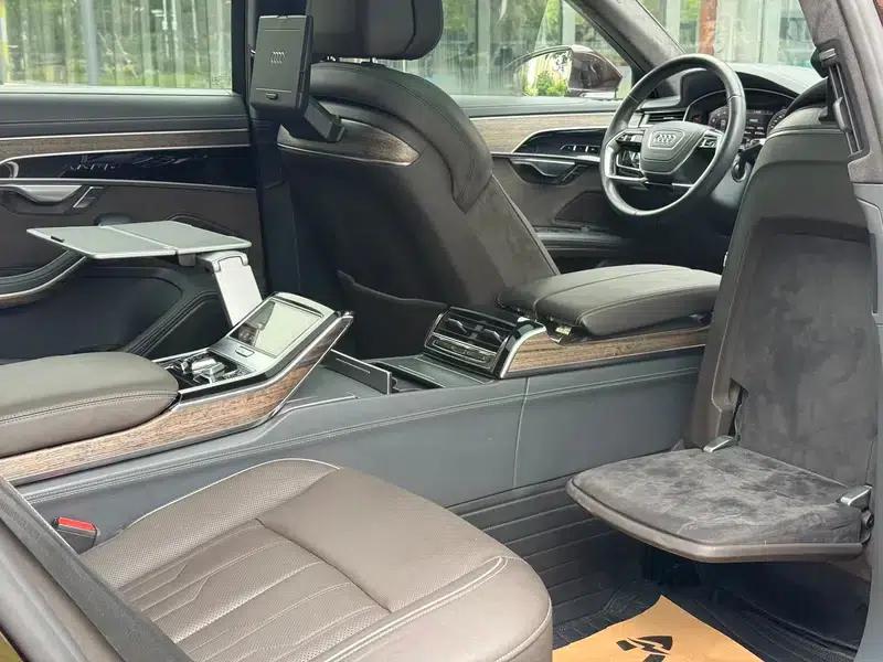 2018 Audi A8 A8L 55 TFSI quattro Premium — миниатюра 12