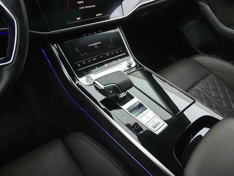 2022 Audi A8 A8L 50 TFSI quattro Comfort Edition — миниатюра 13