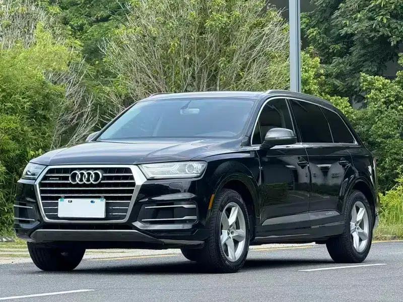 Audi Q7 2017 3.0T Automatic AWD 7-Seater Parallel Import — миниатюра 1