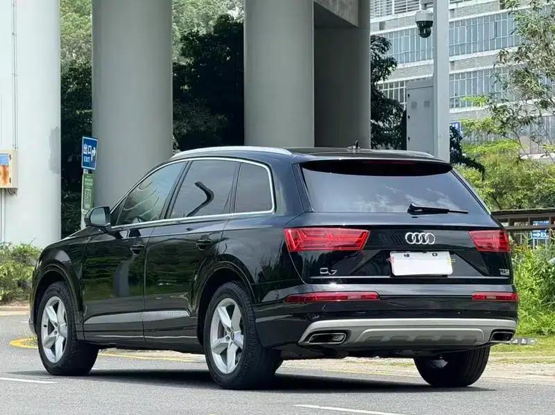 Audi Q7 2017 3.0T Automatic AWD 7-Seater Parallel Import — миниатюра 4