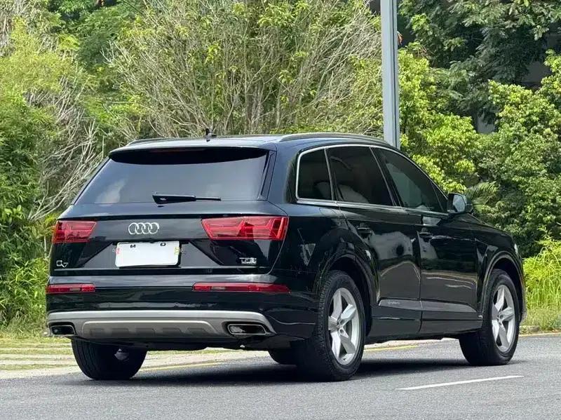 Audi Q7 2017 3.0T Automatic AWD 7-Seater Parallel Import — миниатюра 6