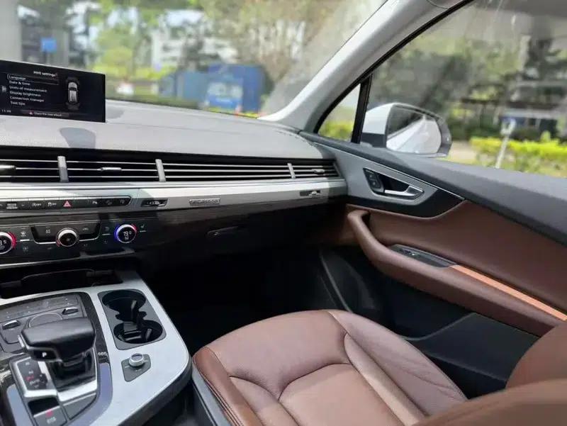 Audi Q7 2017 3.0T Automatic AWD 7-Seater Parallel Import — миниатюра 7