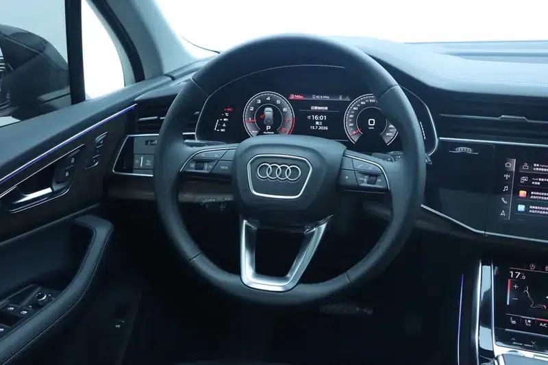 Audi Q7 2023 45 TFSI quattro S line Sport — миниатюра 13