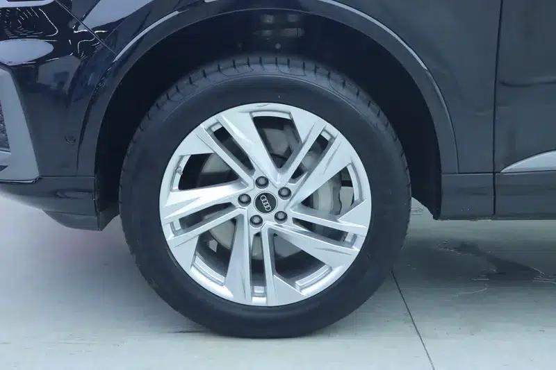 Audi Q7 2023 45 TFSI quattro S line Sport — миниатюра 8