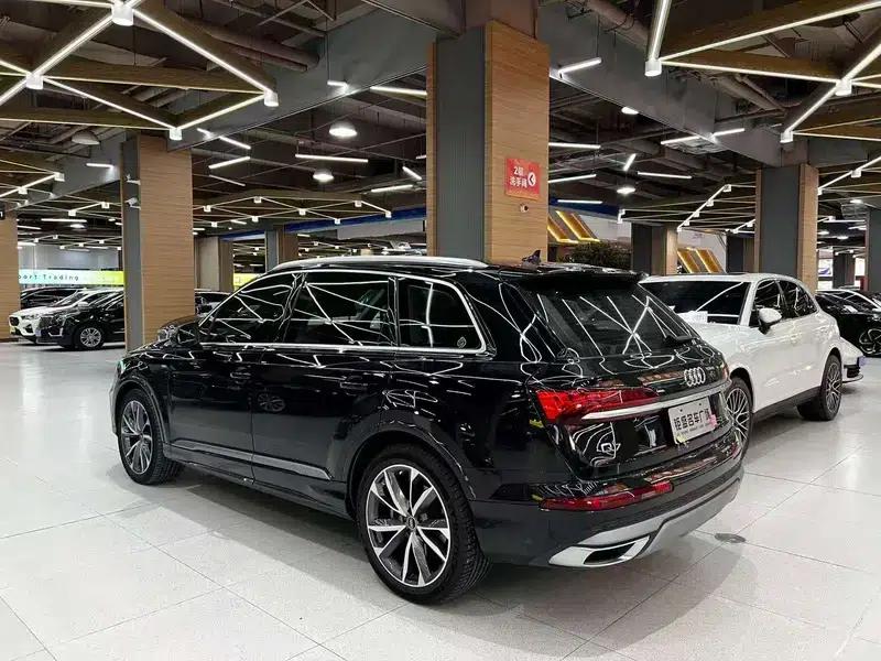 Audi Q7 2021 55 TFSI quattro S line Sport — миниатюра 4