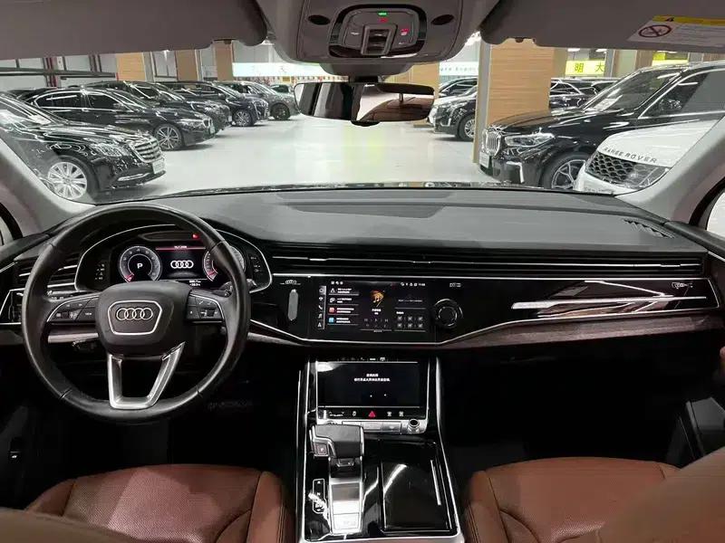 Audi Q7 2021 55 TFSI quattro S line Sport — миниатюра 10