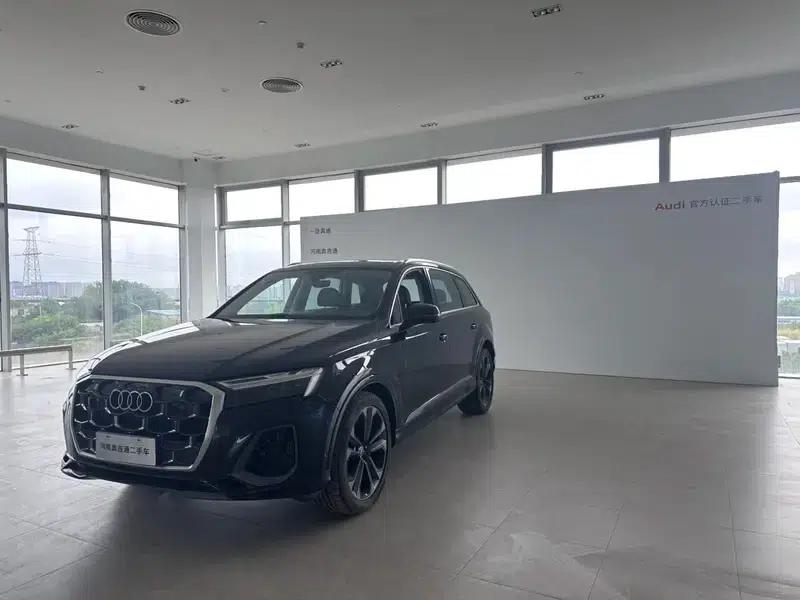 Audi Q7 2025 55 TFSI quattro S line Sport — миниатюра 1