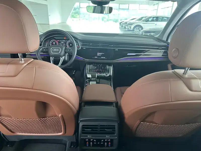 Audi Q7 2025 55 TFSI quattro S line Sport — миниатюра 18