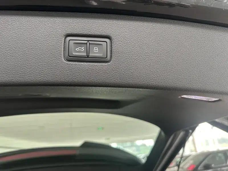 Audi Q7 2025 55 TFSI quattro S line Sport — миниатюра 8