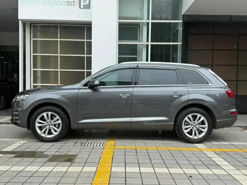 Audi Q7 2019 55 TFSI Technology Edition — миниатюра 3