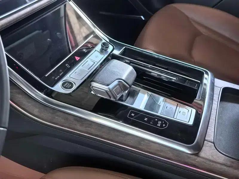 Audi Q7 2023 55 TFSI quattro S line Sport — миниатюра 26