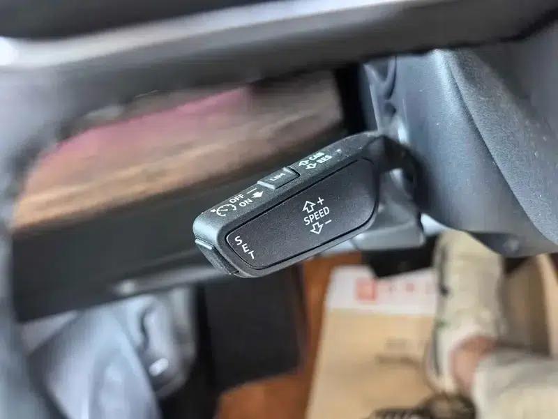 Audi Q7 2023 55 TFSI quattro S line Sport — миниатюра 29