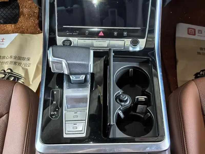 Audi Q7 2023 55 TFSI quattro S line Sport — миниатюра 33